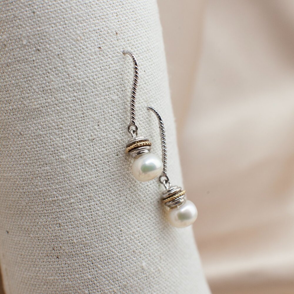 925 Sterling Silver with Genuine Pearls Earrings - Picture 3 of 6